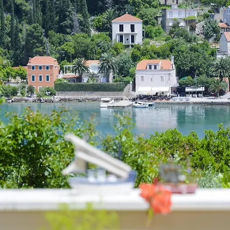 Apartmán Oreb Dream - Two Bedroom With Terrace And Sea View 4 Donje Celo